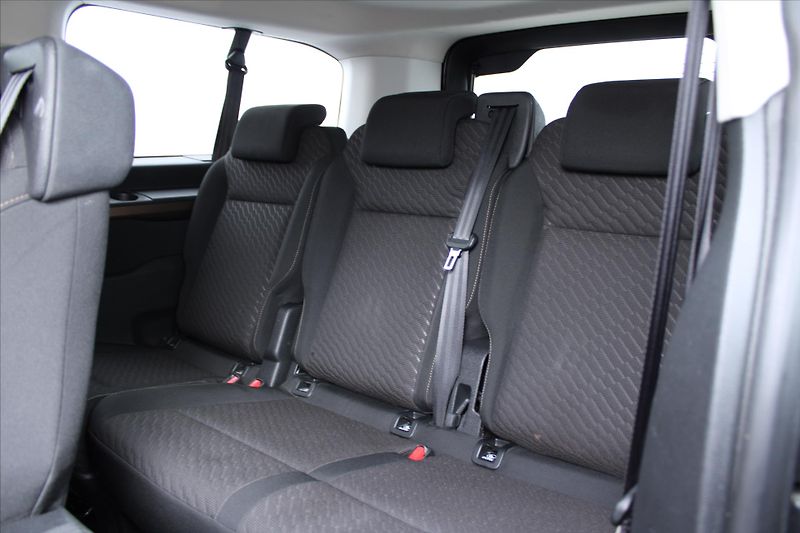 Toyota ProAce Verso 2.0D 130kW L2 A/T 8-MÍST KŮŽE - fotka 11 z 24