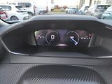 Peugeot 2008 (2026) ALLURE 1.2 100k MAN6 2x kamera - náhled 17