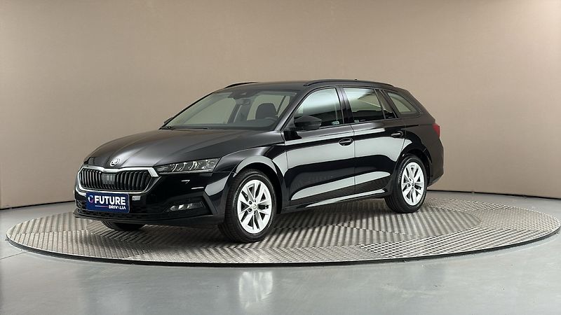Škoda Octavia 2.0 TDI DSG Ambition Combi - fotka 1 z 23