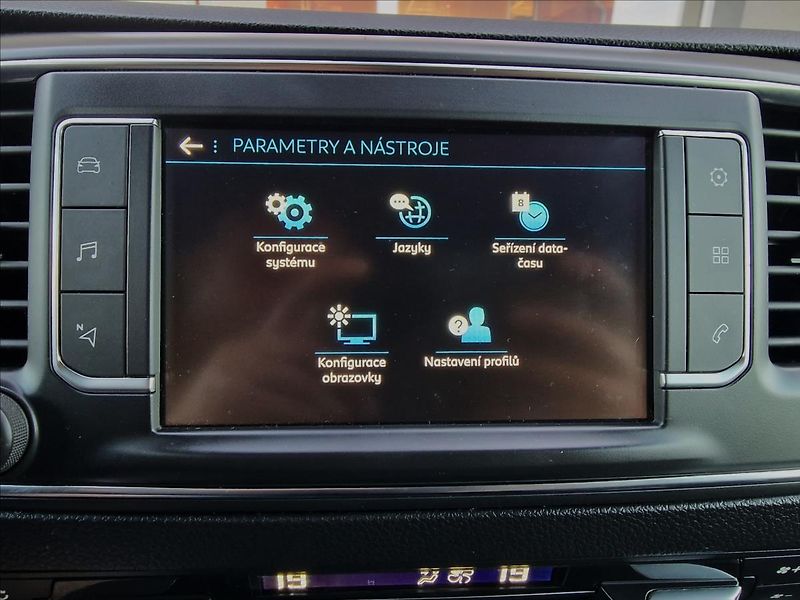 Peugeot Traveller 2.0HDI ALLURE L3,ČR,1.Majitel - fotka 31 z 49