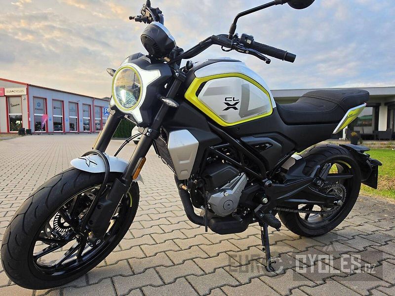 CFMOTO 300 CL-X (2024) - fotka 11 z 16