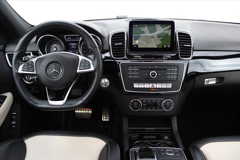 Mercedes-Benz GLE 500 335kW 4MATIC AMG ČR - fotka 15 z 29