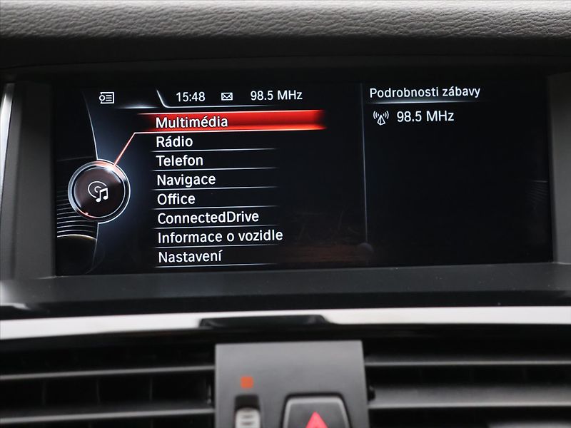 BMW X4 3,0 35xD 230kW CZ M-paket DPH - fotka 25 z 36