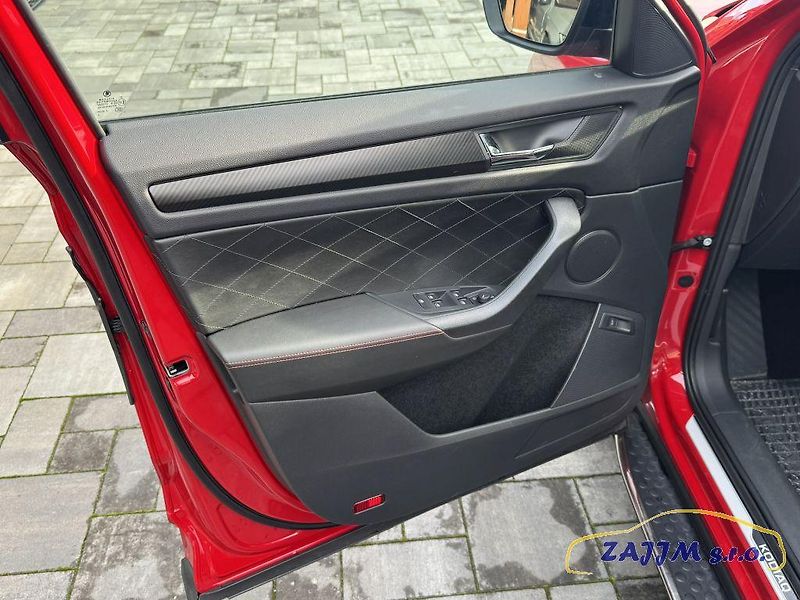 Škoda Kodiaq RS 2.0TSi 180kw 4x4 + Webasto - fotka 24 z 41