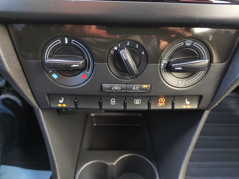 Škoda Rapid 1,0TSi Spaceback, ČR - fotka 15 z 37