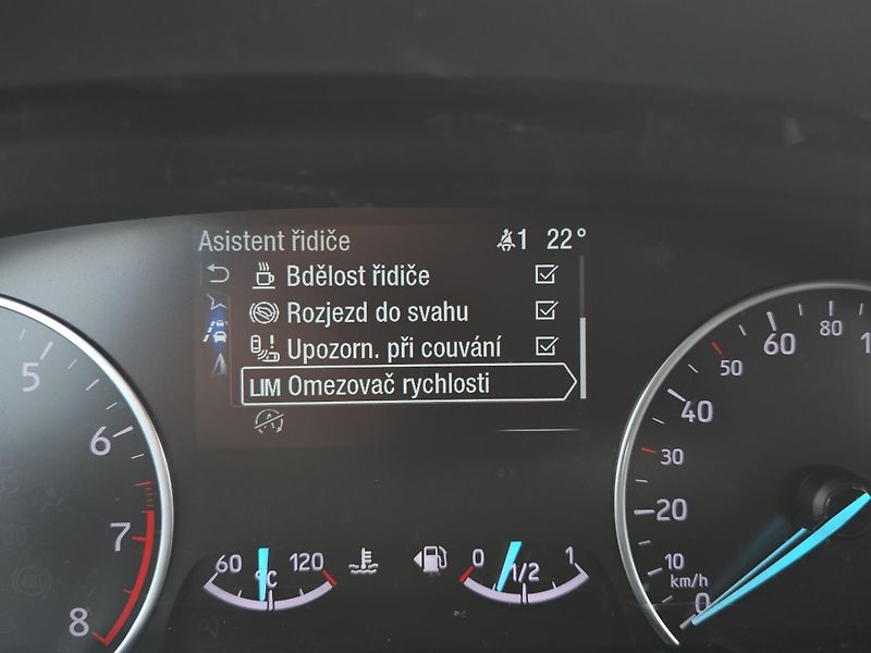 Ford EcoSport (2020) ST-Line 1.0 EcoBoost 92kw, ČR, - fotka 15 z 27
