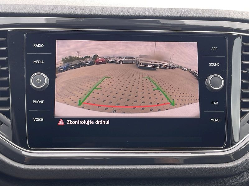 Volkswagen T-Roc (2018) 1.5 TSI 110 kW Highline Sport - fotka 14 z 31