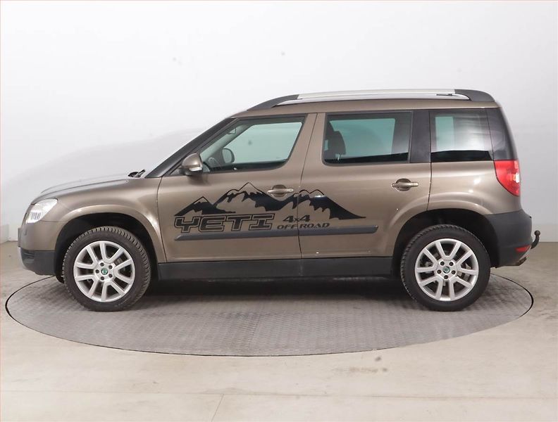 Škoda Yeti (2012) 2.0 TDI, 4X4, Xenony - fotka 3 z 15