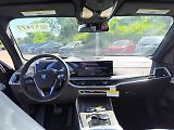 BMW X5 (2026) Auto na cestě - náhled 9