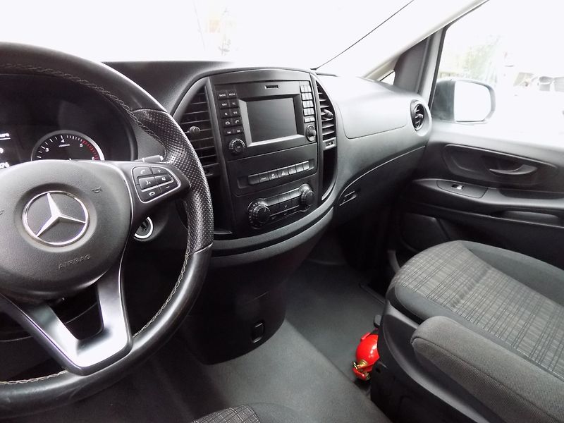 Mercedes-Benz Vito (2020) 114CDI/Extra-Long/4x4/Full-LED - fotka 22 z 35