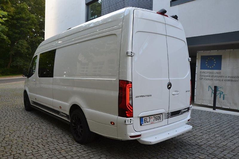 Mercedes-Benz Sprinter 319 Camper Family - fotka 45 z 50