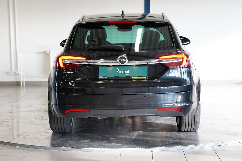 Opel Insignia - fotka 6 z 25
