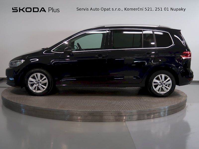 Volkswagen Touran (2023) HIGHLINE 2.0TDI 110KW DSG CZ - fotka 3 z 42