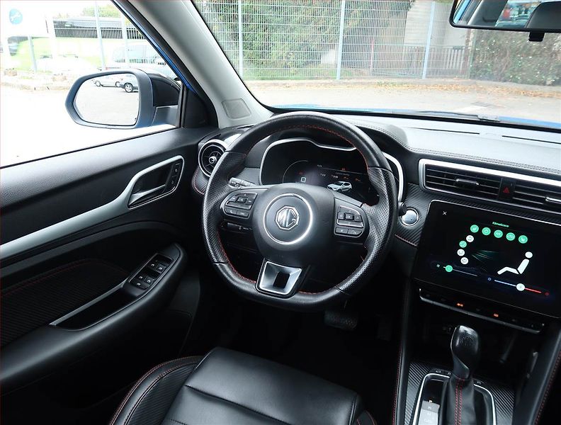MG ZS (2022) 1.0 Turbo, Automat, Serv.kniha - fotka 7 z 23