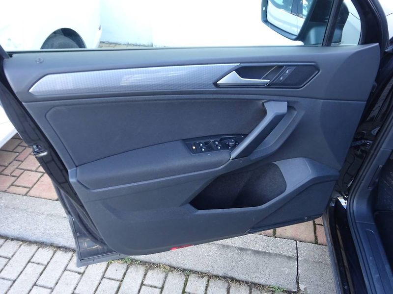Volkswagen Tiguan (2022) 1,5TSi /110kW Life - fotka 24 z 29