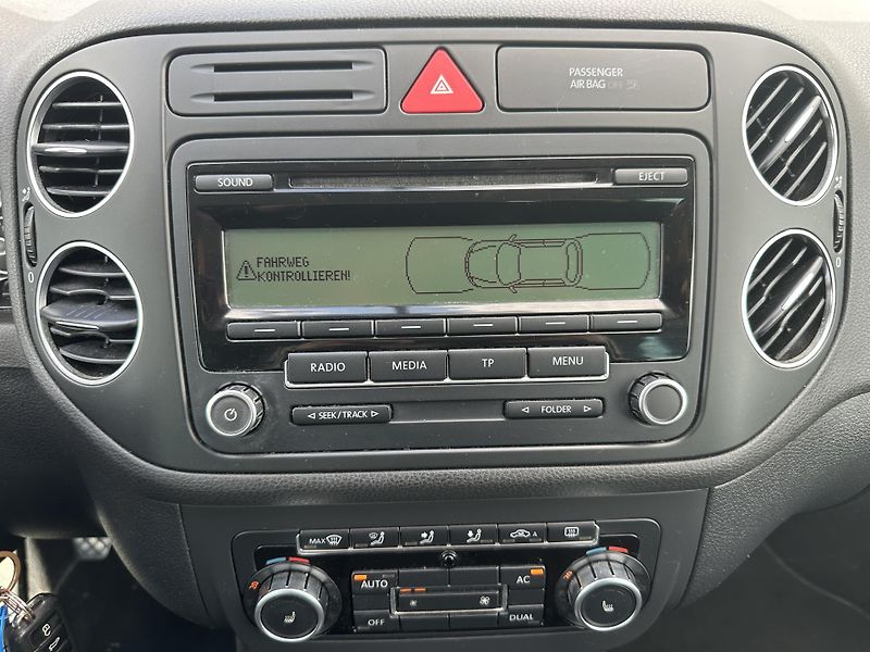 Volkswagen Golf Plus 1.2 TSI BMT - fotka 23 z 28
