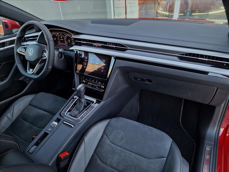 Volkswagen Arteon 2.0TDI 147kW 4x4 DSG R-line - fotka 13 z 50