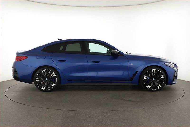 BMW Řada 4 (2025) M440i xDrive, H/K, Výhřev - fotka 6 z 25