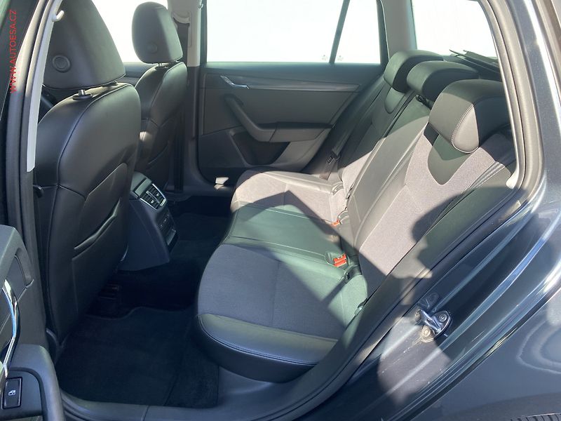 Škoda Octavia (2018) 2.0 TDi 4x4, 1.maj,ČR, Style - fotka 14 z 19