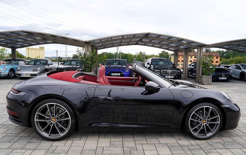 Porsche 911 Carrera 4/PDK/Sport chrono/21 - fotka 16 z 48