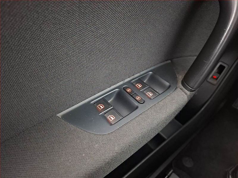 Volkswagen Touareg (2012) 3.0 TDI, 4X4, Automat - fotka 20 z 21