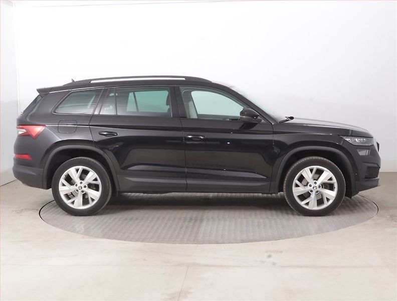 Škoda Kodiaq (2022) 2.0 TDI - fotka 6 z 16