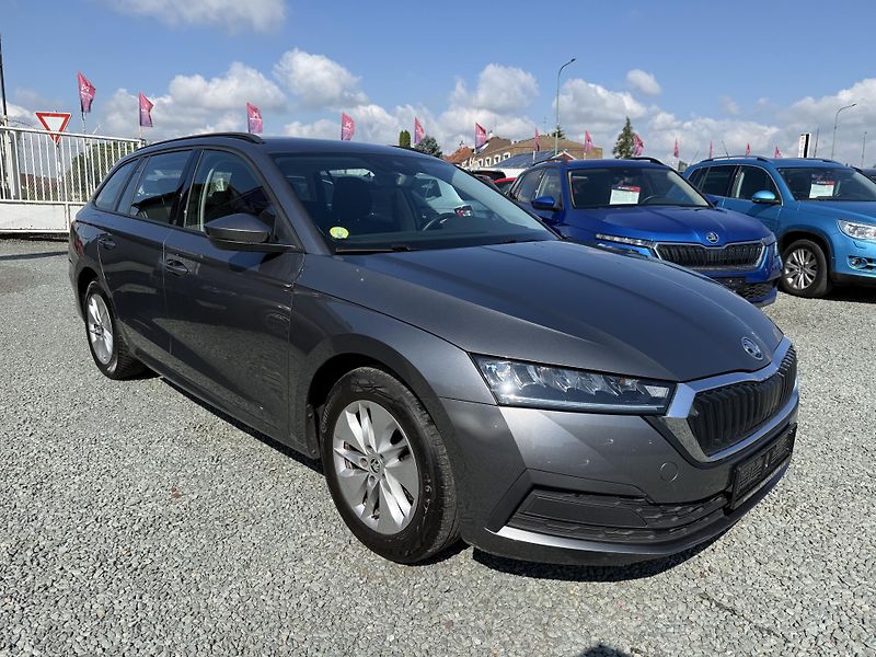 Škoda Octavia 2.0 TDI DSG AMBITION ACC - fotka 1 z 13