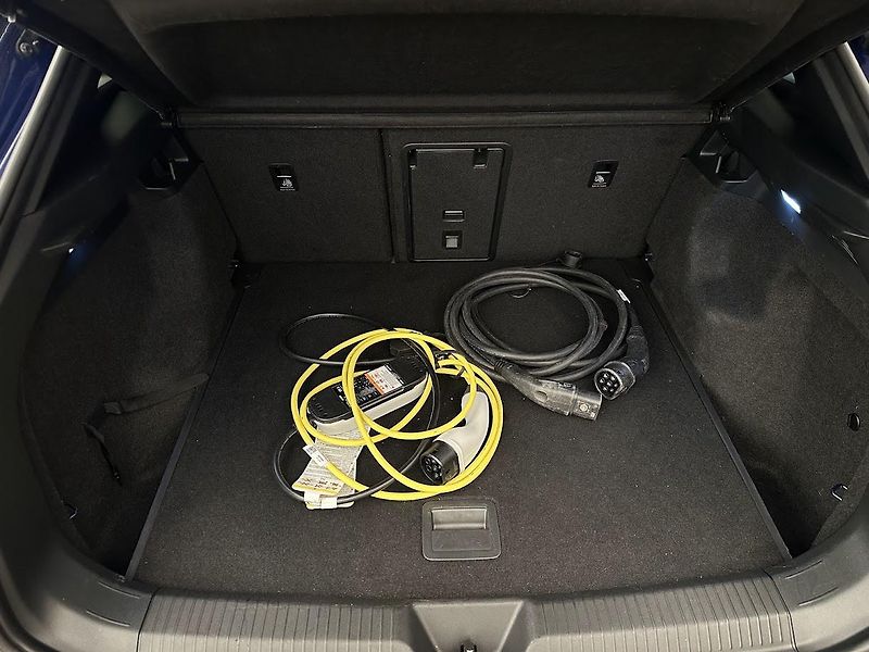 Volkswagen Ostatní (2021) 77 kWh Pro Max 150 kW - fotka 10 z 28