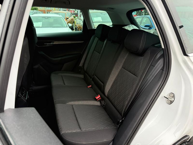 Škoda Karoq Style 2.0 TDI 110kw DSG 4x4 - fotka 21 z 26