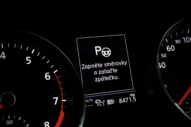 Volkswagen Passat B8 FL Var. 2.0 TSI 140 kW DSG - fotka 29 z 46