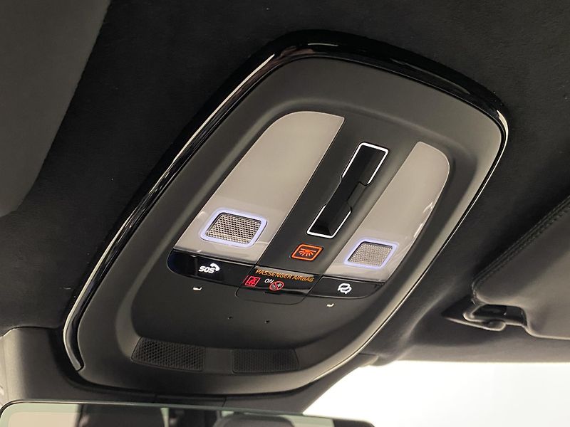 Volvo XC90 (2026) B5 AWD BLACK EDITION ULTRA 7 - fotka 44 z 78