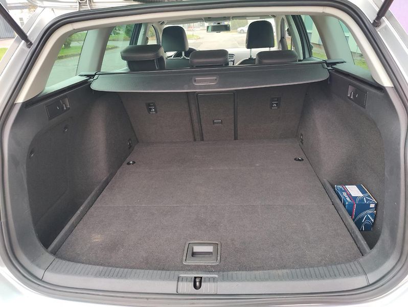 Volkswagen Golf 1,6 TDI Bluemotion /CEBIA - fotka 16 z 29
