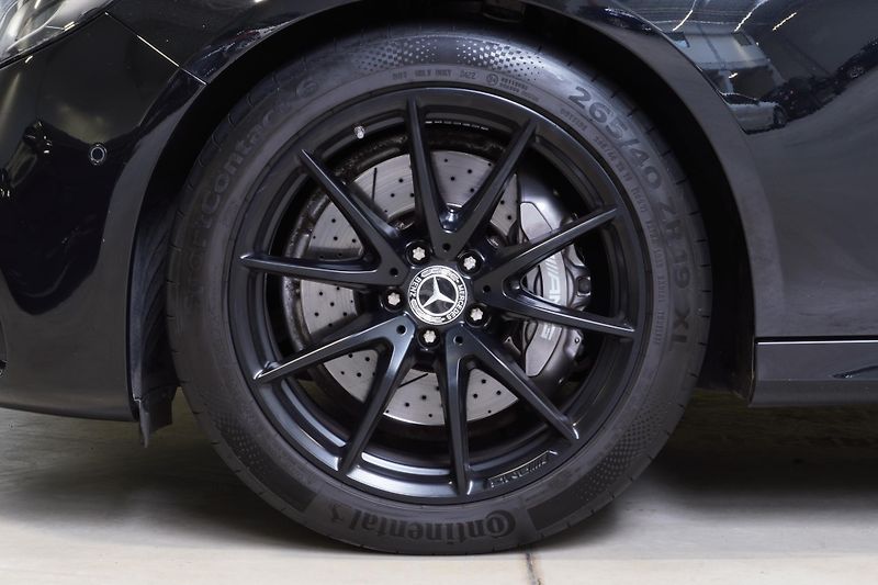 Mercedes-Benz Třídy E 63 AMG,4m,Klima.sed,ACC,Pano - fotka 12 z 43