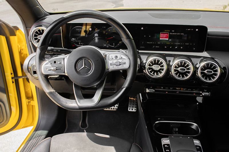 Mercedes-Benz CLA - fotka 31 z 35