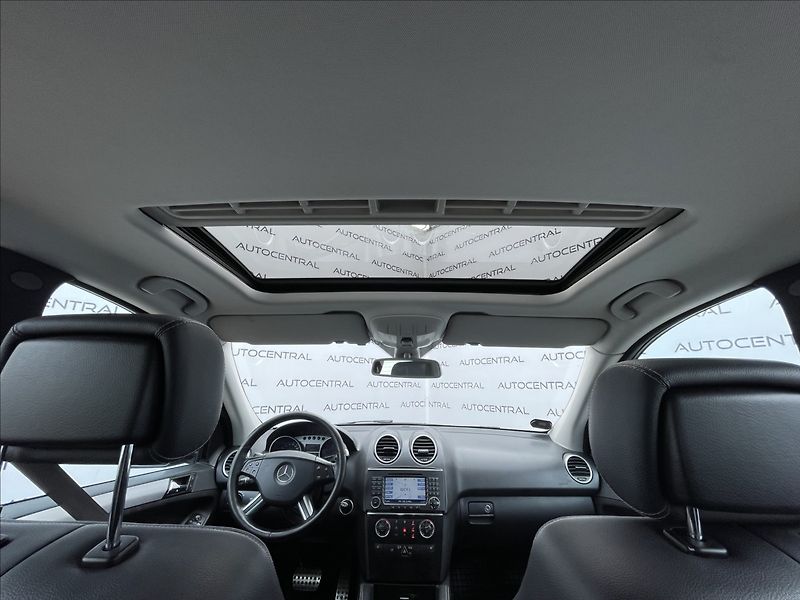 Mercedes-Benz Třídy M ML 350i, 4MATIC,200kW - fotka 19 z 24