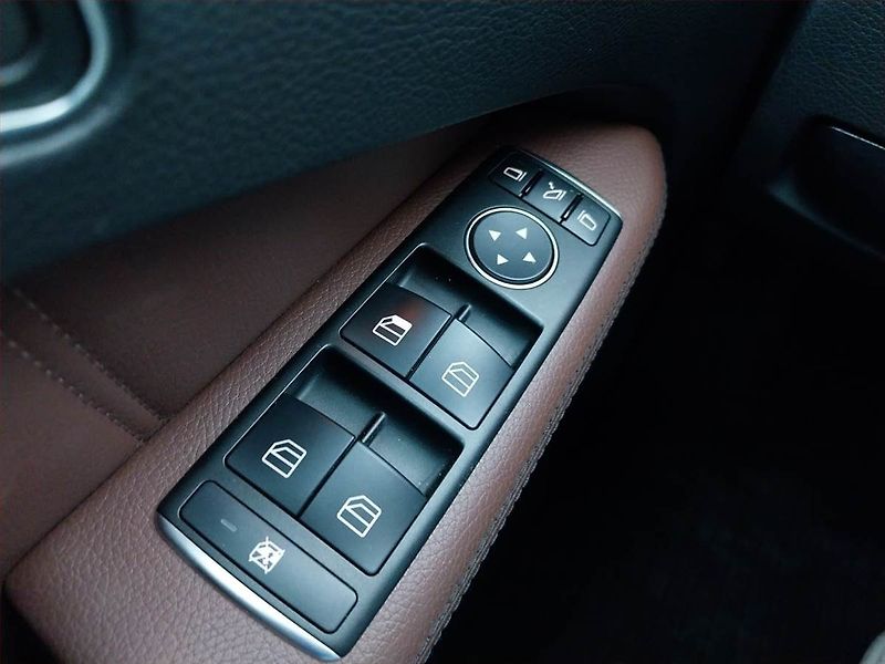 Mercedes-Benz Třídy E (2014) E 250, Automat, Kůže, Navi - fotka 17 z 20