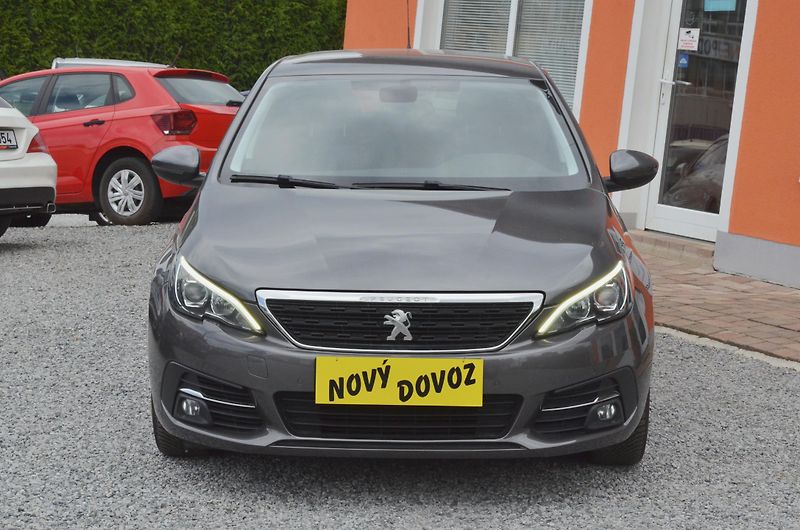 Peugeot 308 (2019) 1.5 HDi 96kW NAVI /STK 06/2028 - fotka 2 z 29