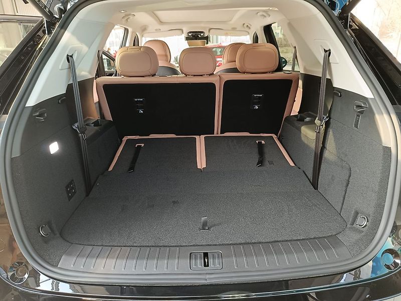 Chery Ostatní UNIQUE 1.5 TGDI PHEV - fotka 12 z 13