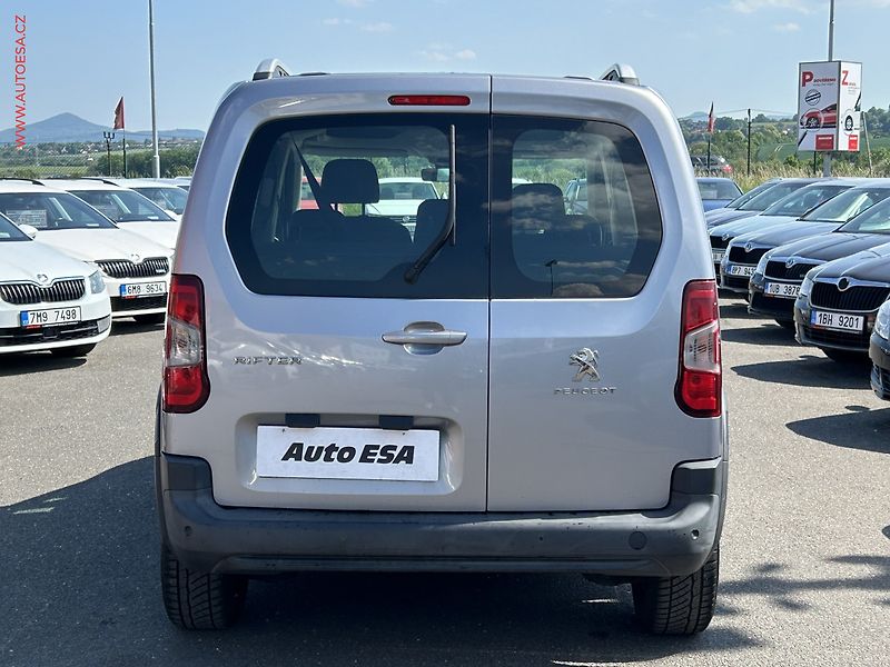 Peugeot Rifter (2019) 1.5HDI, ČR, servis.kniha, AC - fotka 5 z 16
