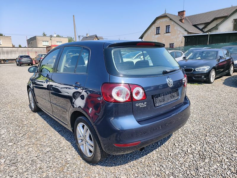Volkswagen Golf Plus (2010) - fotka 3 z 32