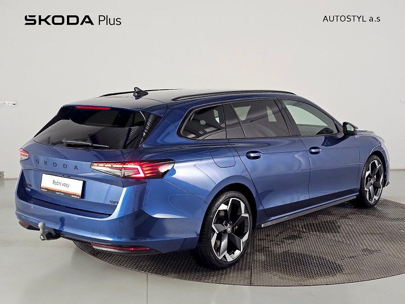 Škoda Superb (2025) 2.0 TSI 195kW 4X4 Sportline TA - fotka 2 z 35