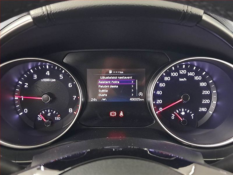 Kia Ceed (2023) Spin 1.0 T-GDI, SPIN, DPH - fotka 11 z 18
