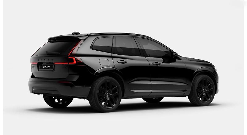 Volvo XC60 (2026) B5 AWD AUT PLUS BLACK EDITION - fotka 5 z 15