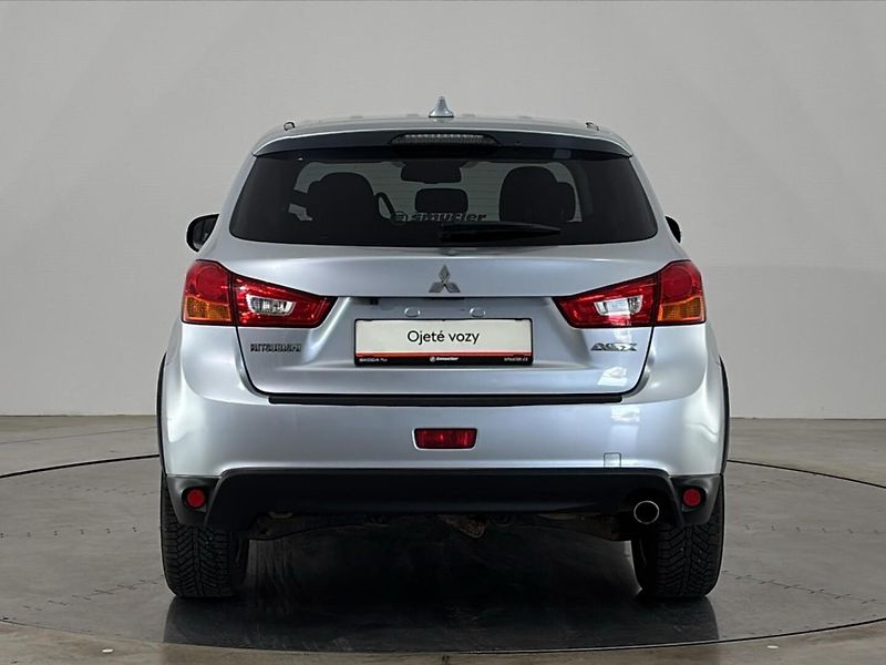 Mitsubishi ASX INTENSE+ 4WD AT - fotka 17 z 26