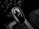 Volvo V40 T3 R-DESIGN AUT REZERVACE - náhled 35