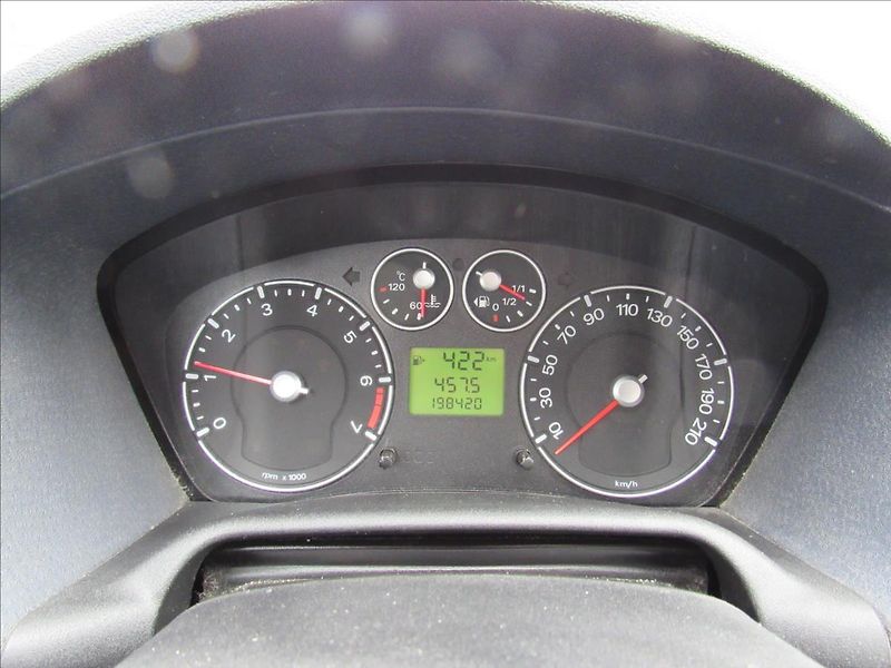 Ford Fusion 1,4 i 59KW 1.Majitel - fotka 13 z 28