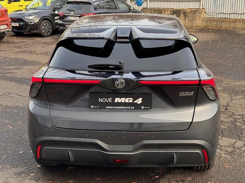 MG MG4 (2025) Electric Exclusive (64 kWh) - fotka 8 z 34
