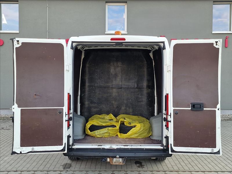 Citroën Jumper 2.2HDI L2H2 6-míst,ČR,1.Maj. - fotka 36 z 45