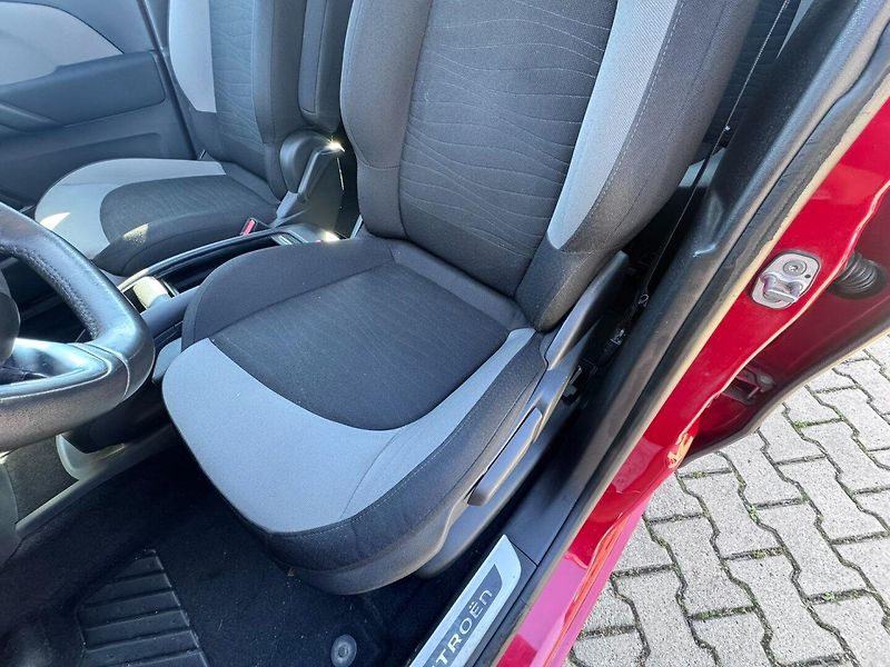 Citroën C4 Picasso (2014) 1,6D 85KW ROZ. SPOJKA BEZ ADB - fotka 20 z 47
