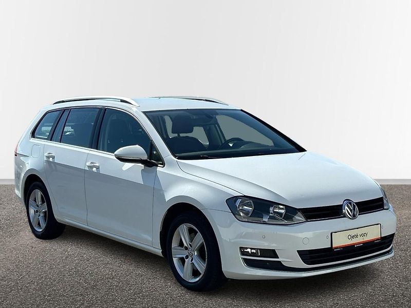 Volkswagen Golf HIGHLINE DSG - fotka 14 z 24